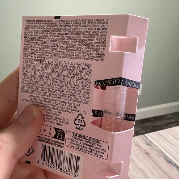 Fragrance Sample Bundle - Picture 12 of 14